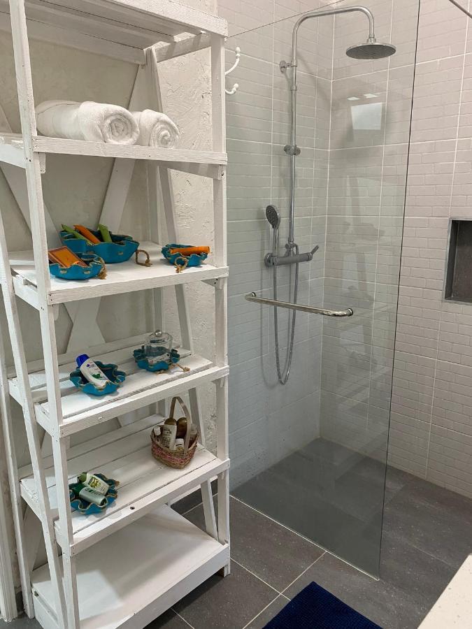 Ocean Garden, 4 Units By The Ocean Apartment *