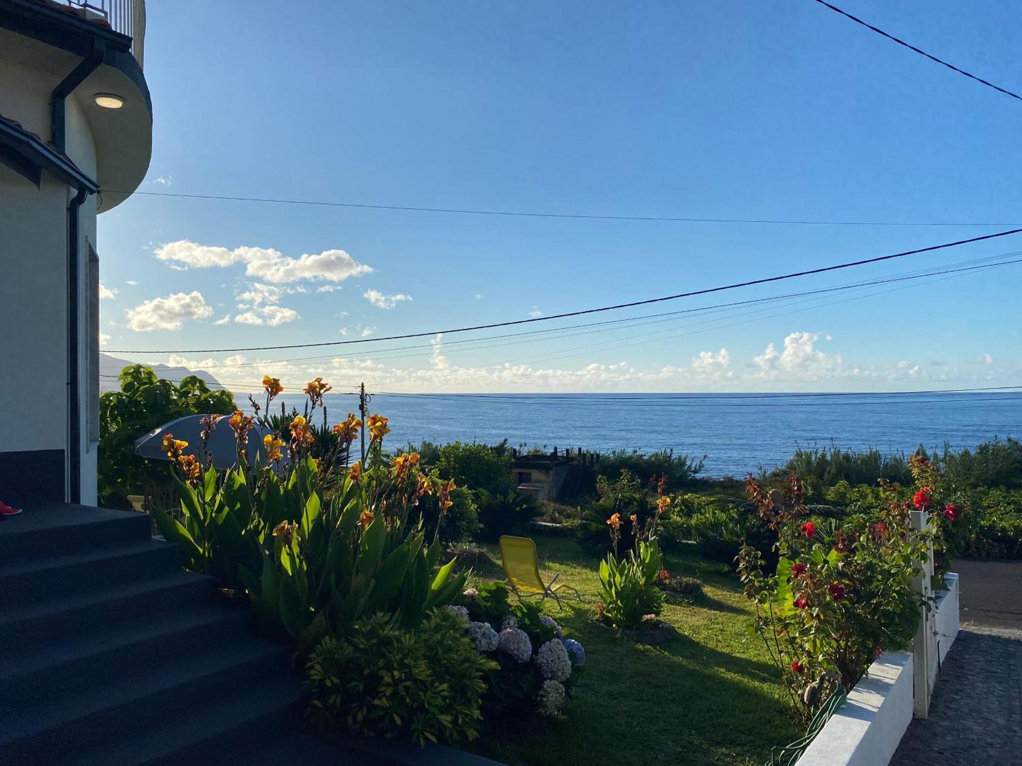 Ocean Garden, 4 Units By The Ocean Apartment *
